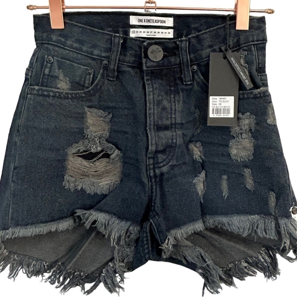ONE Teaspoon Fox Black High Waist Bonita Distressed Denim Shorts Size 22 New - Picture 2 of 11